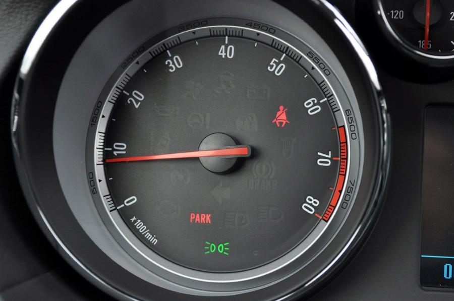  Buick Regal GS 2012 года  (фото 69 из 90)